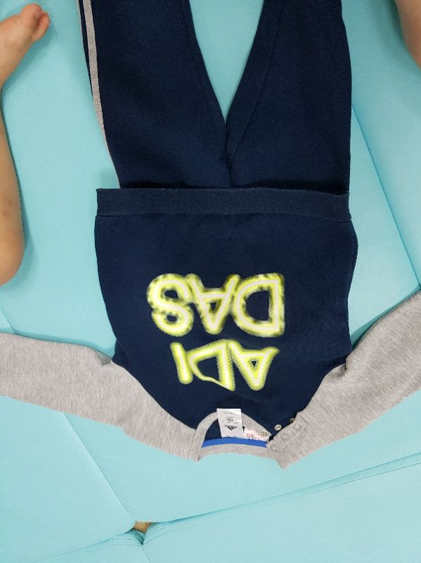 모이몰른 아디다스 알로앤루상하복  팝니다~--2