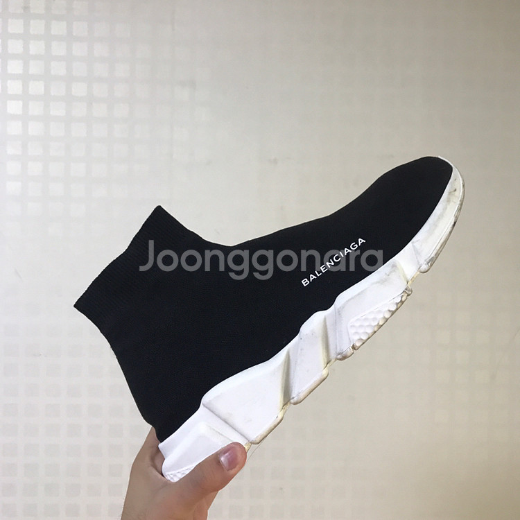 발렌시아가 / 17ss 스피드러너 / E43--1