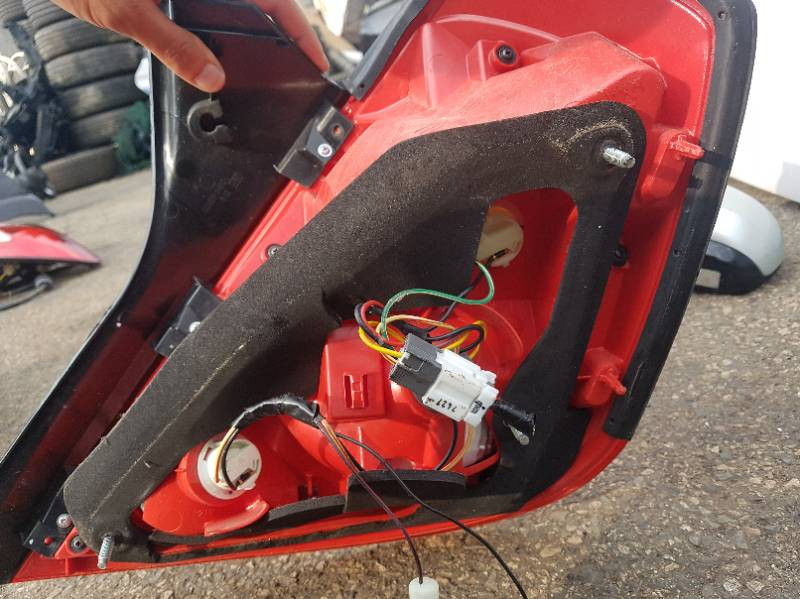 sm5임프전모델 후미등 좌우세트 판매합니다--3