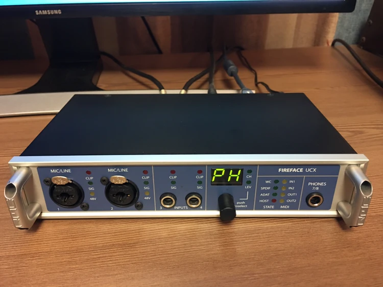 RME Fireface ucx, Arc(리모트)  이미지