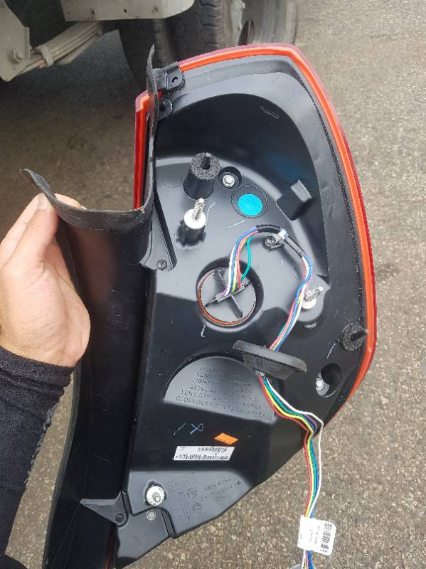 링컨MKS 14년식 운전석 후미등 데루등 테일램프 이미지