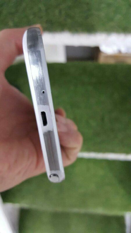 베가노트 32기가 화이트 이미지