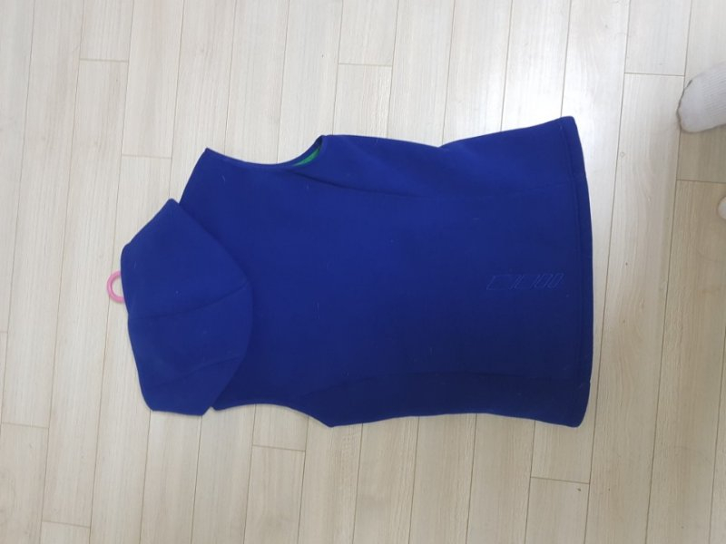 데상트 조끼 판매합니다 상태 정말좋음5만!!!!!--1