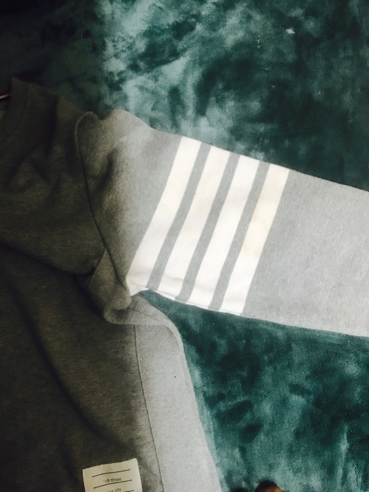 톰브라운 맨투맨--1