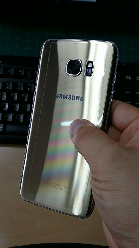 갤럭시s7 엣지 골드 64기가 A+급 풀박스 팔아 이미지