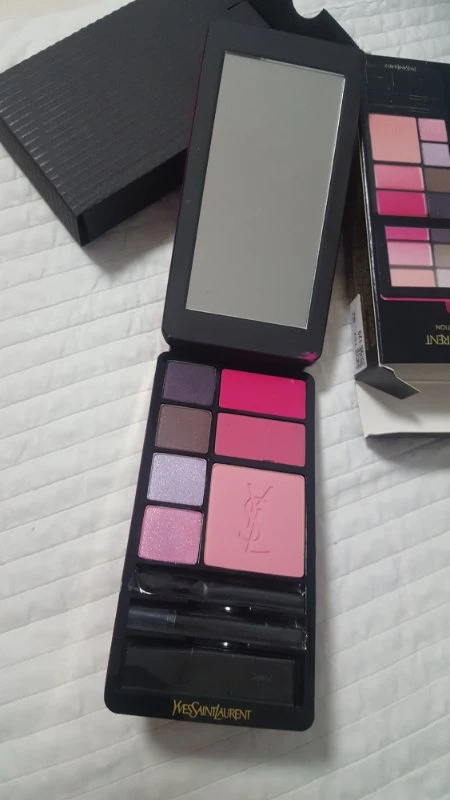 입생로랑 YSL 메이크업 파레트 새상품 (가격확내림) 이미지