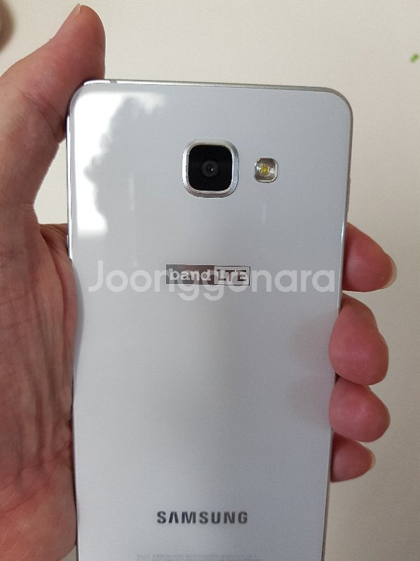 SK SS급 갤럭시A710 팝니다!--1