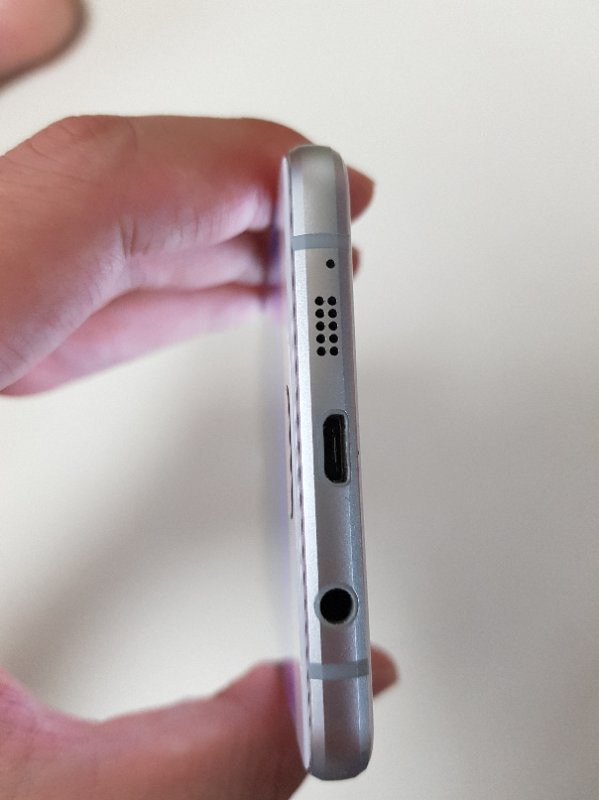 SK SS급 갤럭시A710 팝니다! 이미지