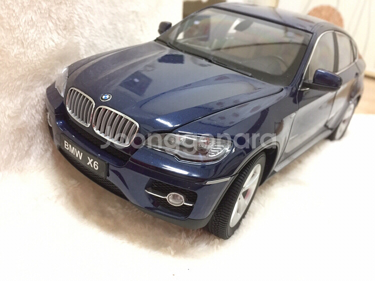교쇼 1:18 BMW 다이캐스트 판매합니다. *일--1