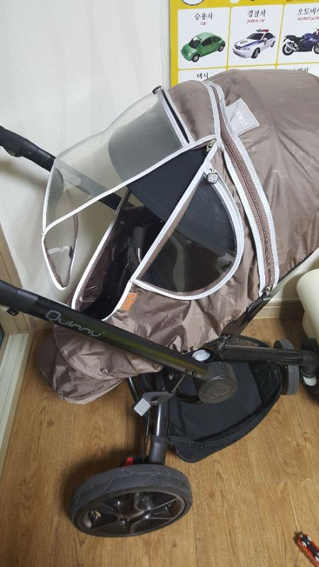 Quinny유모차. 디럭스 이미지
