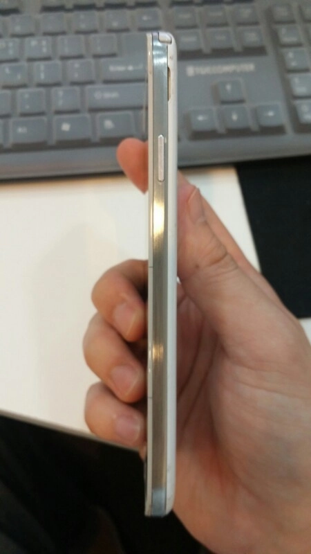 삼성 갤럭시S4 LTE-A SHV-E330S 32 이미지