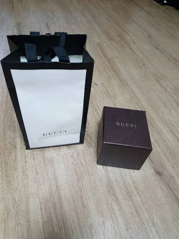 구찌 다이브 시계팝니다 이미지