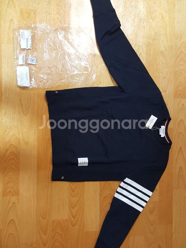 17ss 톰브라운 맨투맨 새상품--0