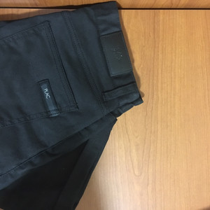 플랙진 반바지 블랙 반값도 안되게 팔아요!