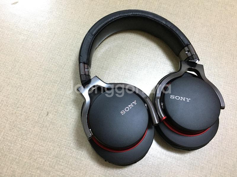SONY MDR-1r / Black--2