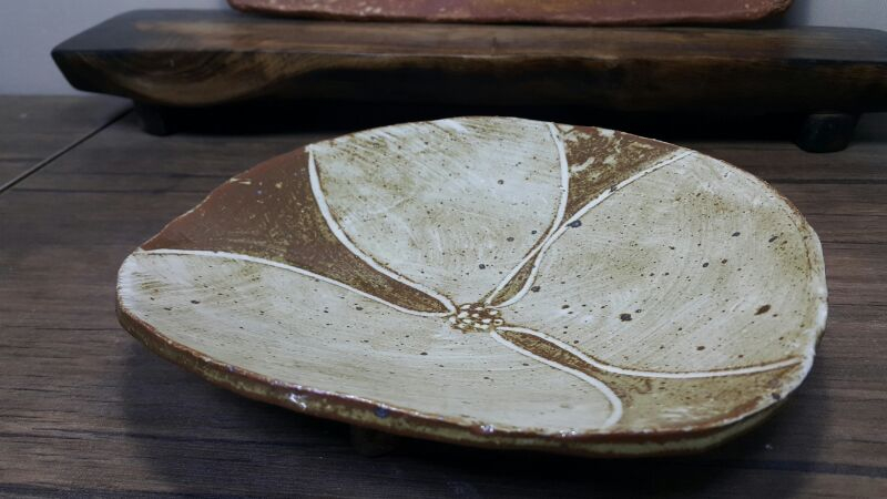 도자기꽃잎접시( 신상 ) 이미지