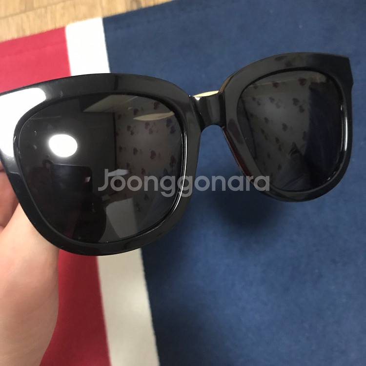 젠틀몬스터 선글라스 앱센트--0