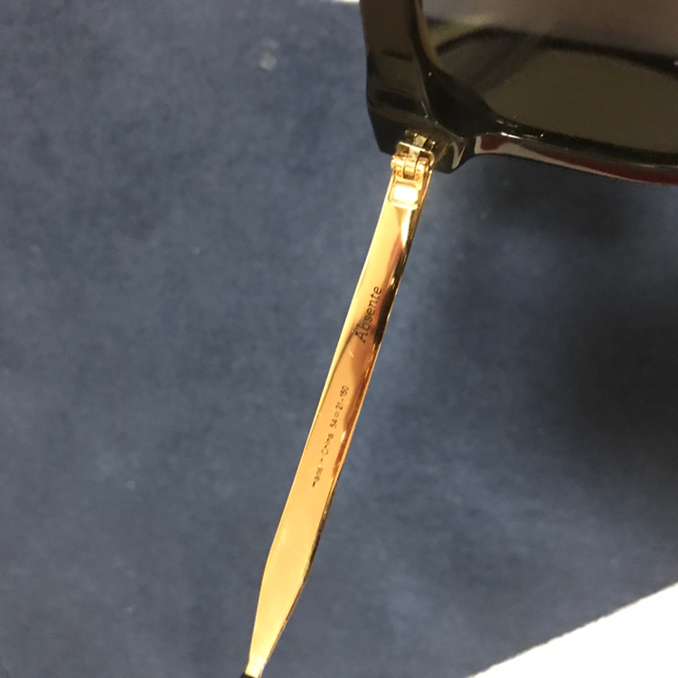 젠틀몬스터 선글라스 앱센트 이미지