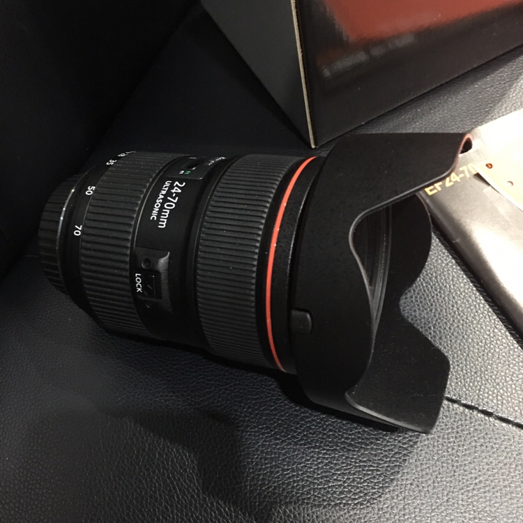 캐논 신계륵 EF 24-70mm f/2.8L II 이미지