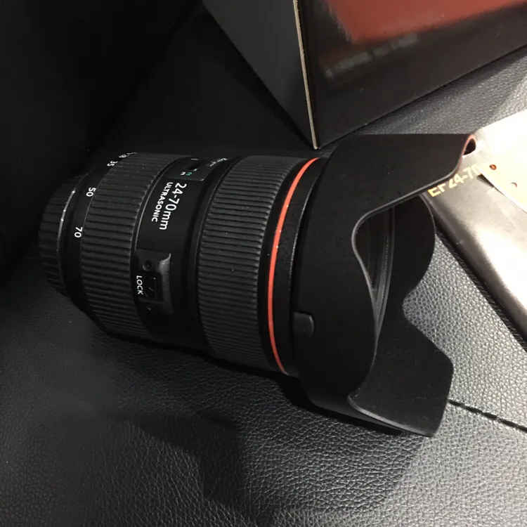 캐논 신계륵 EF 24-70mm f/2.8L II 이미지