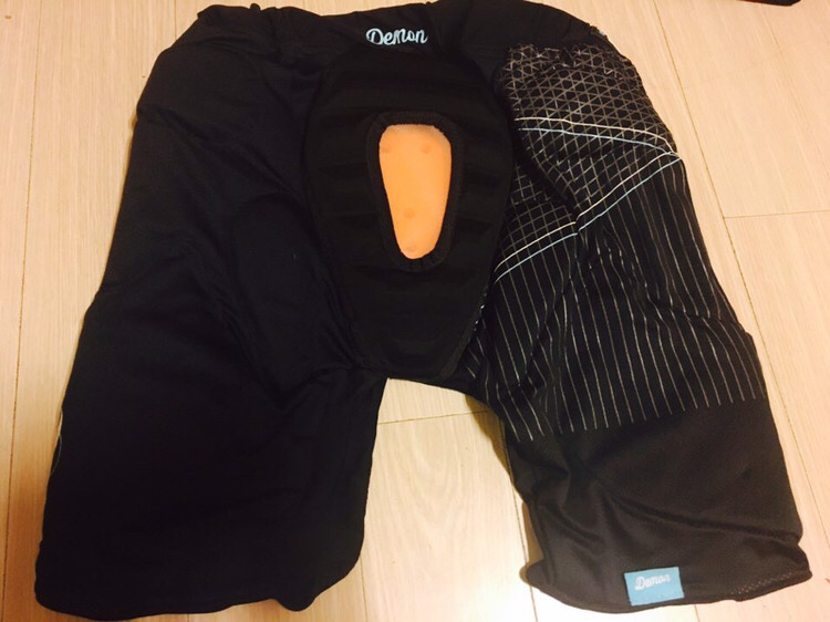 여성(M) 보드 엉덩이 보호대 팝니다. 이미지