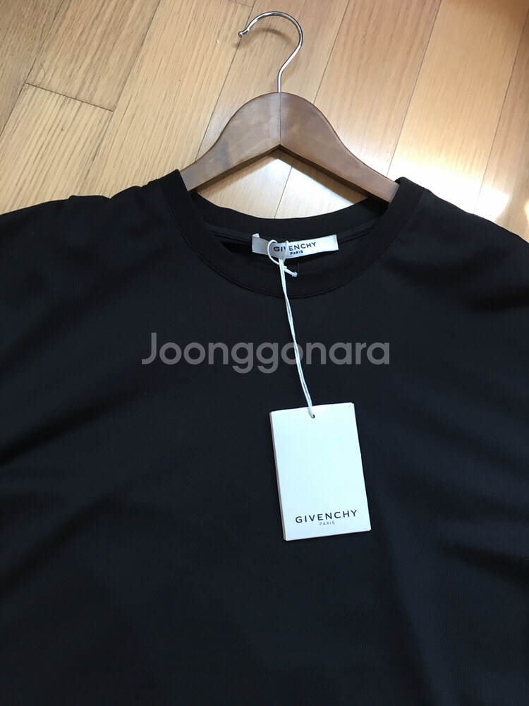 지방시/떼몽키 반팔/유로s--1