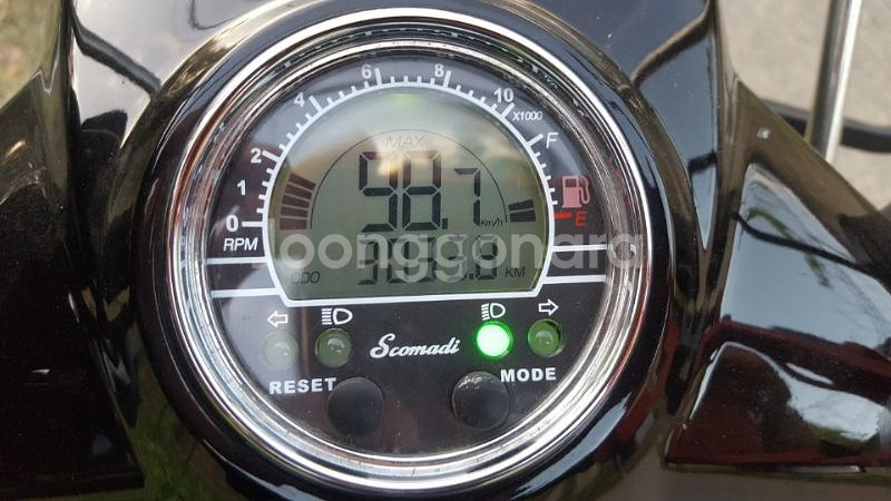 스코마디 TL125 검정색 16년식 판매합니다.--6