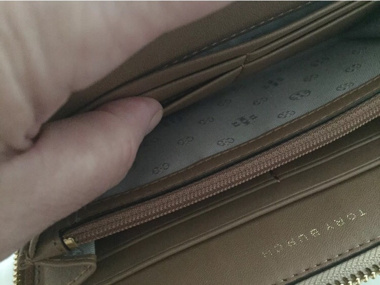 토리버치 100정품지갑 파격 할인! 이미지