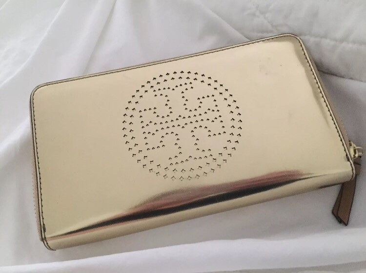 토리버치 100정품지갑 파격 할인! 이미지