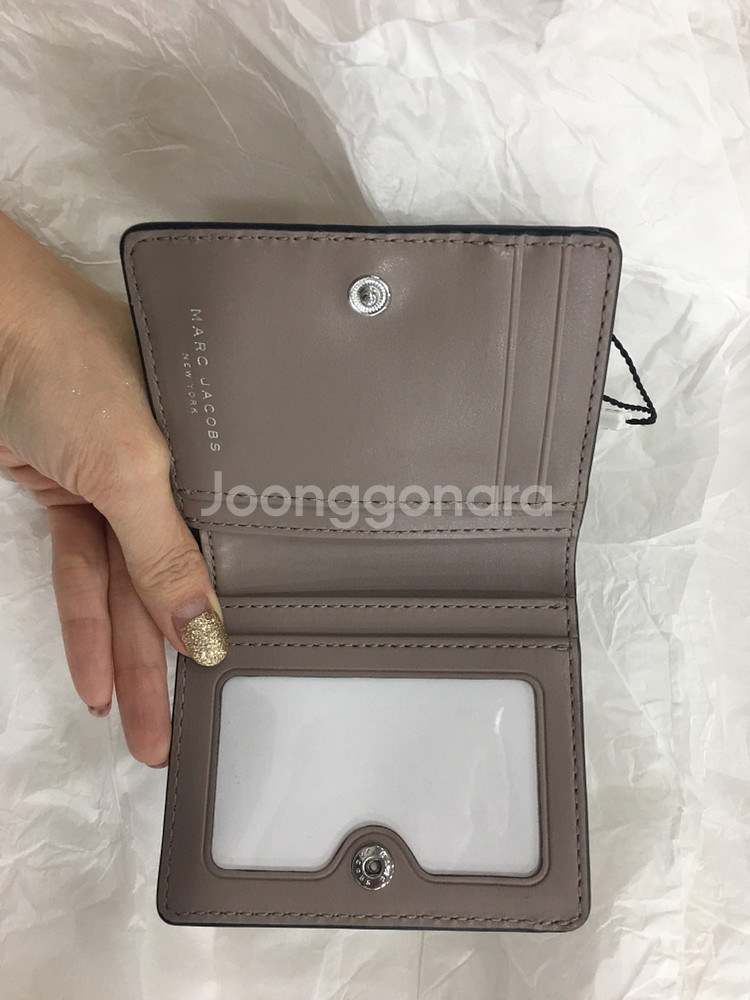 마크제입코스 정품가죽 반지갑--1