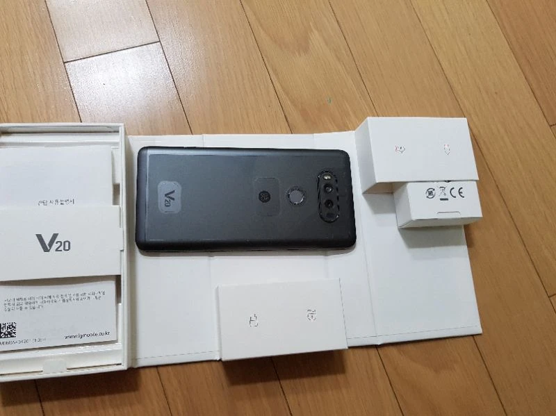 LG V20 티탄 64GB 풀 박스 + 블루투스  이미지