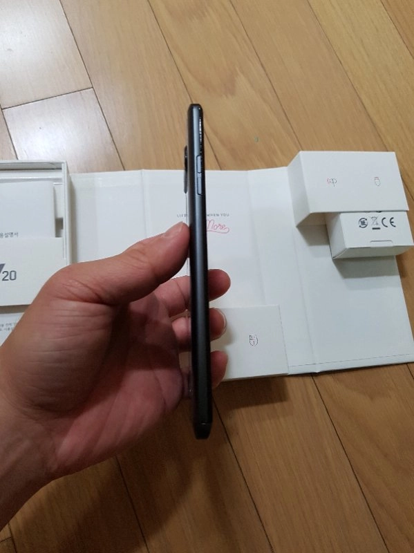 LG V20 티탄 64GB 풀 박스 + 블루투스  이미지