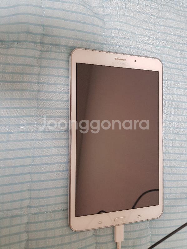 갤럭시탭 SM-T335L  화이트 판매합니다--0