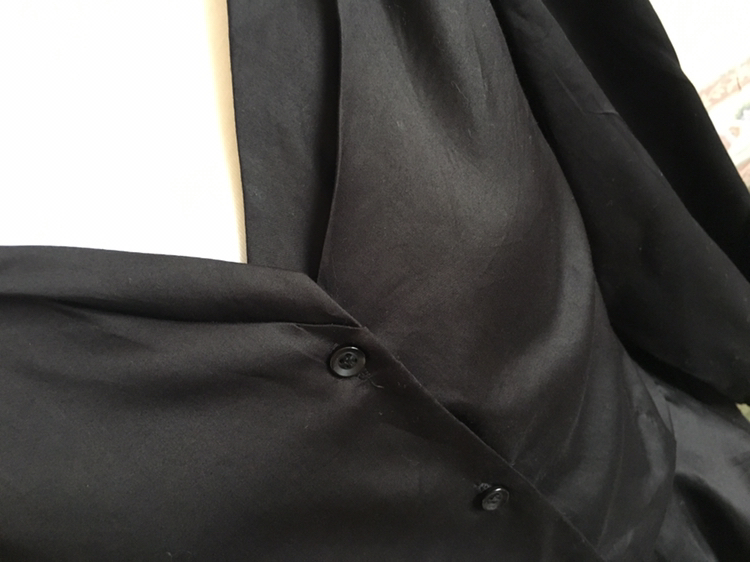 ##밑단프릴블라우스 라인예뻐요. 다리얇아보여요!!--1