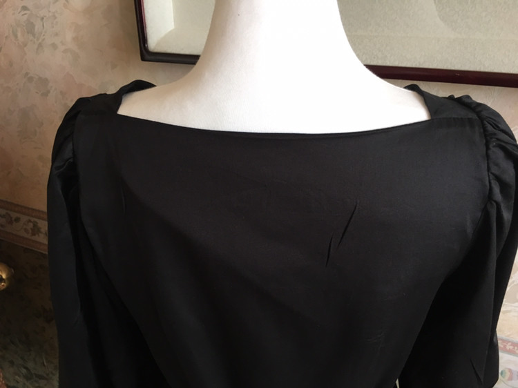 ##밑단프릴블라우스 라인예뻐요. 다리얇아보여요!!--2