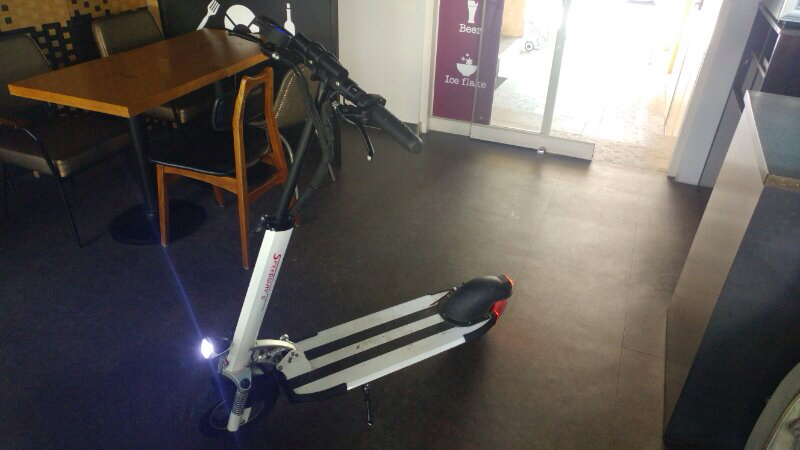 스피드웨이3 전동킥보드 이미지