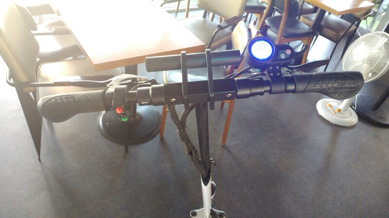 스피드웨이3 전동킥보드 이미지