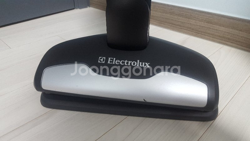 유선청소기 일렉트로룩스 ZS320(5만)--2