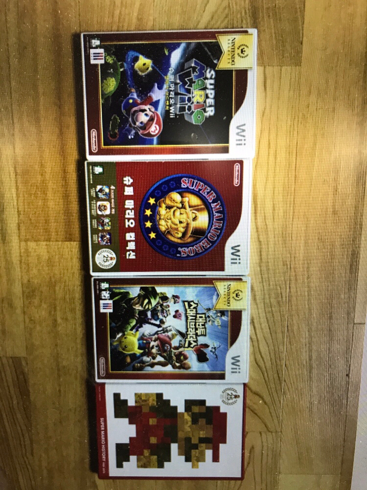 닌텐도 wii(본체, 눈자크2, 리모컨4, 시디4--2