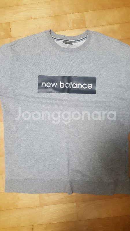 뉴발란스맨투맨--0