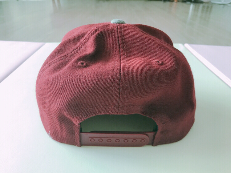 스냅백 2개 5000원에 팔아요~! 이미지