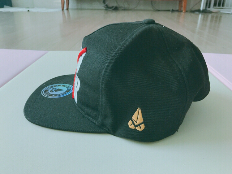 스냅백 2개 5000원에 팔아요~! 이미지