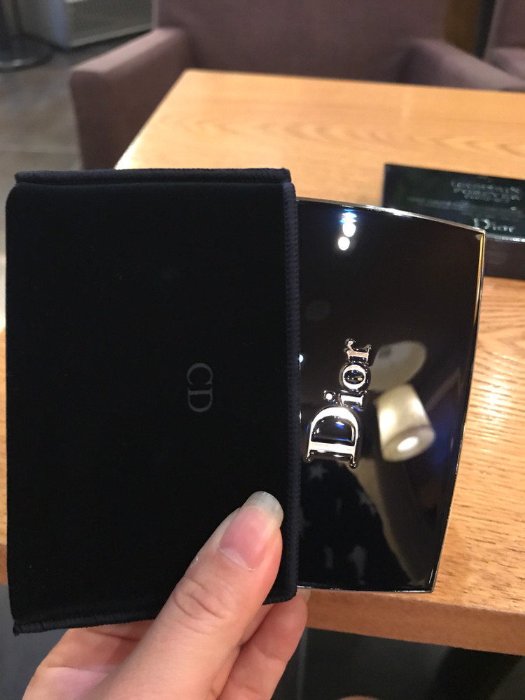 디올 컴팩트020/010 이미지