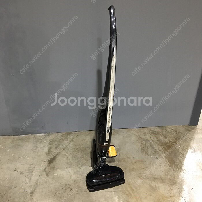LG 무선 핸드 청소기 판매합니다. < 상태 A급--0