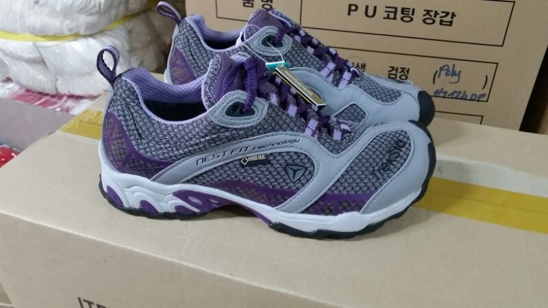 트렉스타 고어텍스 트레킹화 240--1