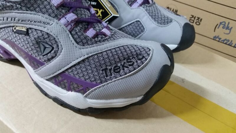 트렉스타 고어텍스 트레킹화 240--2