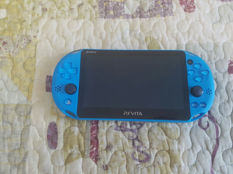 ps vita 2세대(비타) +32g +6타이틀 --2