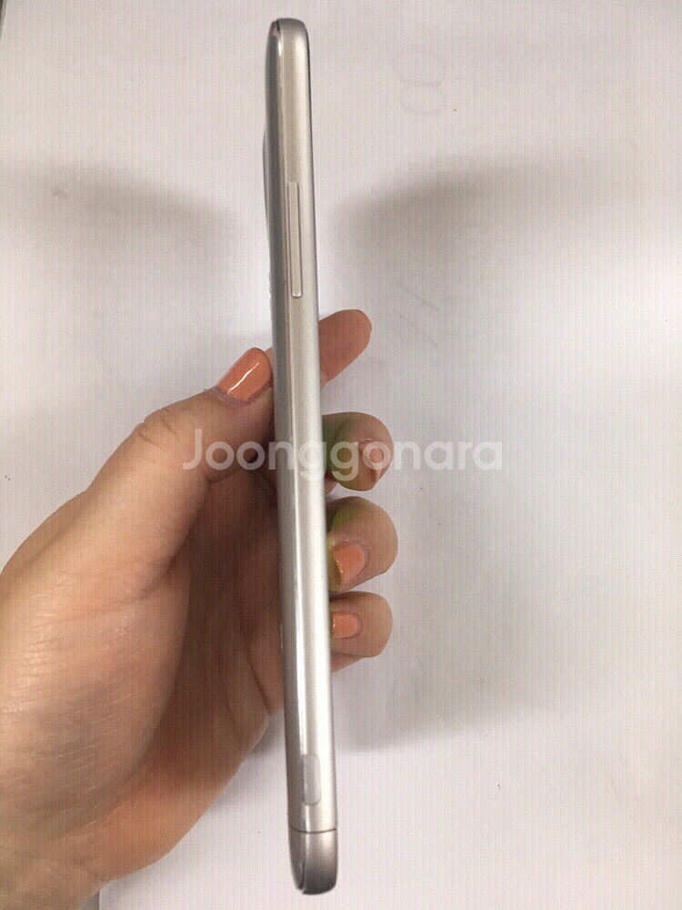 엘지 G5-32기가 실버 공기계 판매합니다 지5--2