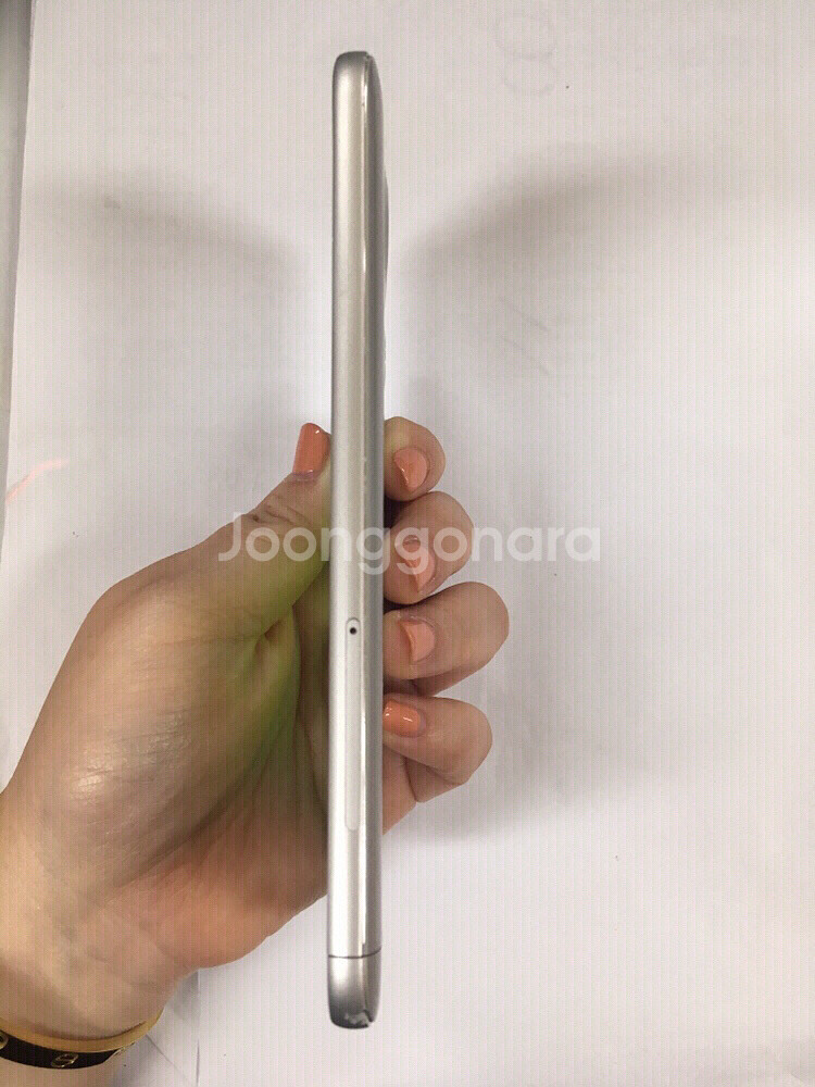 엘지 G5-32기가 실버 공기계 판매합니다 지5--3