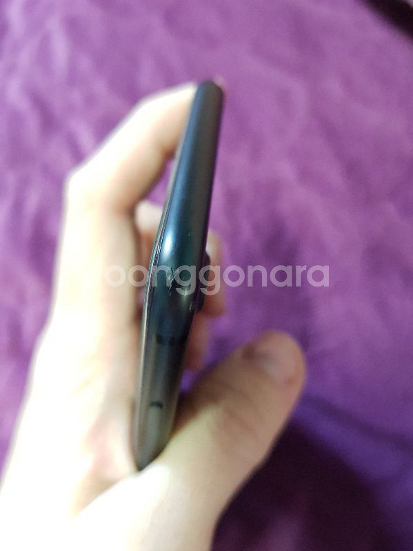 아이폰7  매트블랙 32G (42만)--3